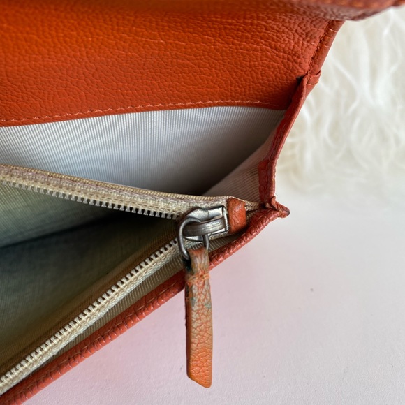 CHANEL Diamond Stitch Leather Wallet - Picture 11 of 14